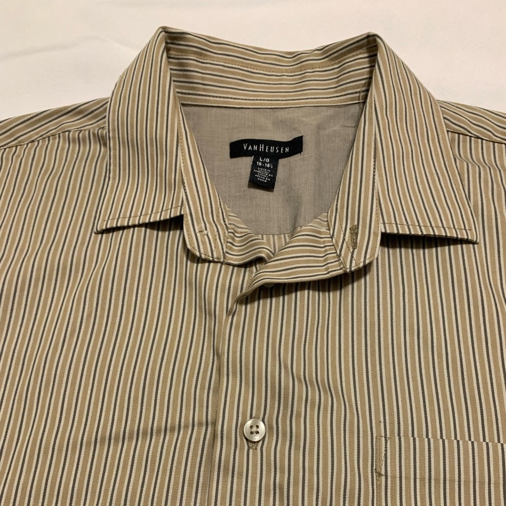 Van Heusen Tan Striped Button Up Shirt Large 16-16.5‎ Front Pocket Long Sleeves